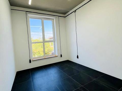 комерційна за адресою Науки просп. (Гагаріна), 22