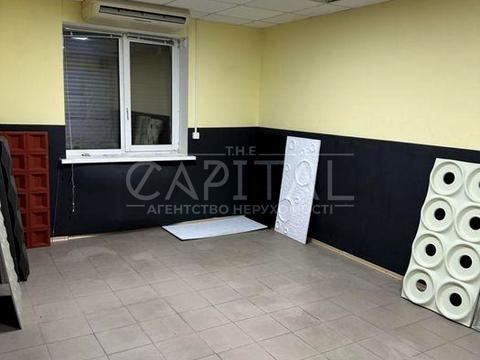 комерційна за адресою Золотоустівська вул., 47-49