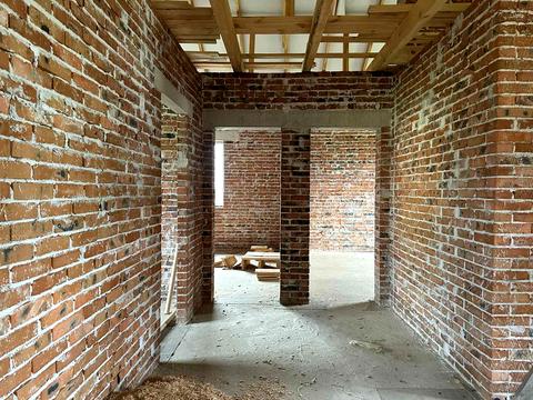 дом по адресу Айвазовського, 1