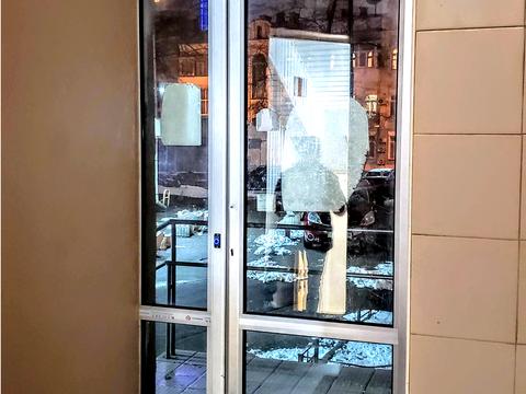 комерційна за адресою Дарвіна вул., 8