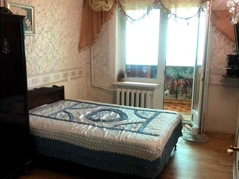 квартира за адресою Космонавтів вул., 4