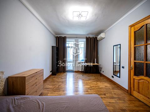 квартира за адресою Святослава Хороброго вул., 2