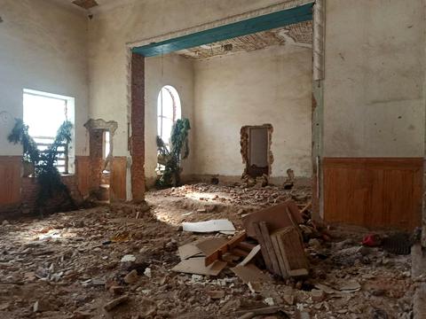 комерційна за адресою с. Подільське, Центральна, 7