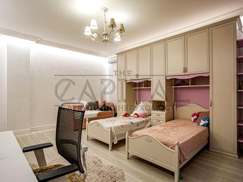 будинок за адресою Вишнева вул., 1