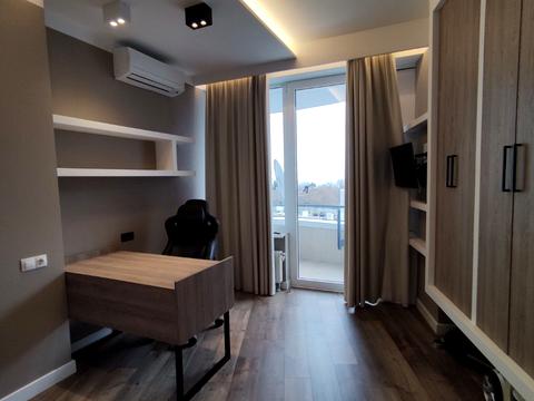 квартира за адресою Літературна вул., 1