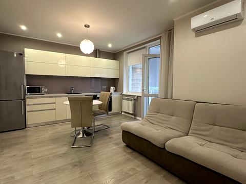 квартира за адресою Драгоманова вул., 40-З