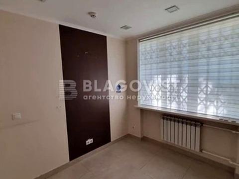 комерційна за адресою Миколи Міхновського бульв. (Дружби Народів), 32