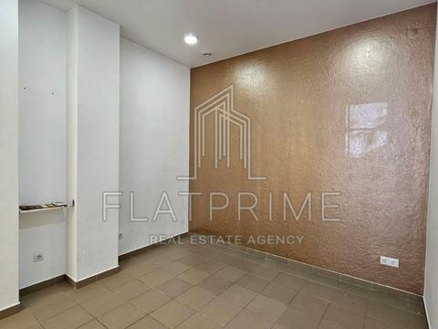 коммерческая по адресу Раисы Окипной ул., 4