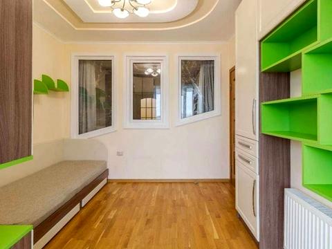 квартира за адресою Пулюя, 40