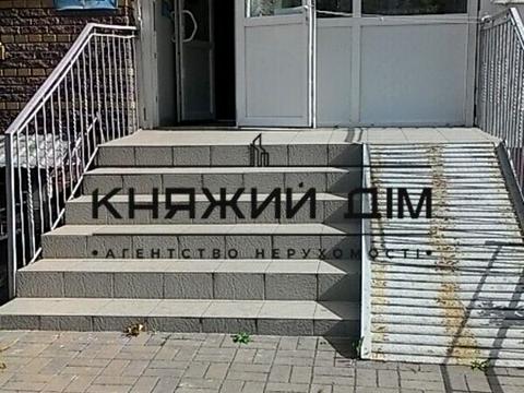 комерційна за адресою Урлівська вул., 14