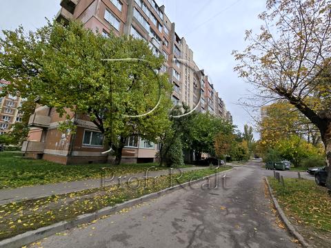 квартира за адресою Вахтанга Кікабідзе вул. (Булгакова), 8-А