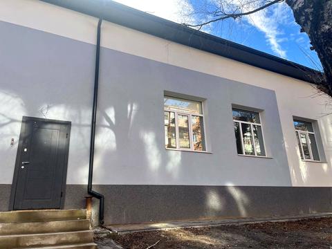 комерційна за адресою Марії Литвиненко-Вольгемут вул., 25