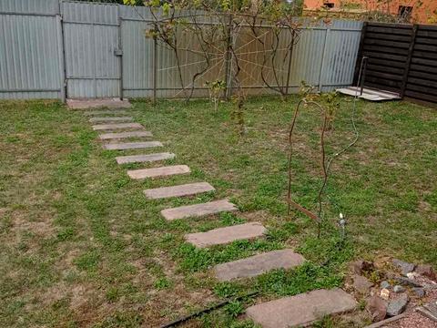 дом по адресу Центральна