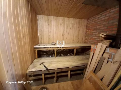 будинок за адресою Лугова