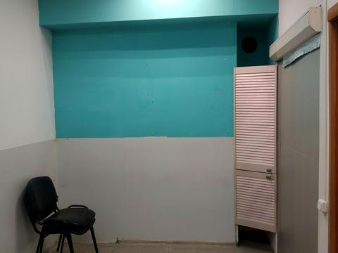 комерційна за адресою Левка Лук'яненка вул. (Маршала Тимошенка), 13-А