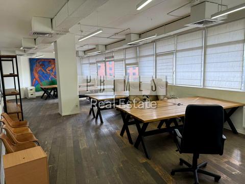 комерційна за адресою Лесі Українки бульв., 6