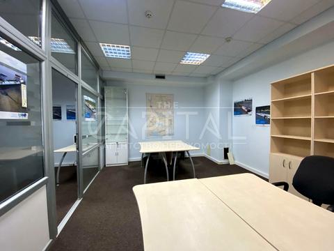 комерційна за адресою Ігорівська вул., 1