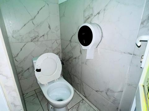 комерційна за адресою Незалежності вул., 5