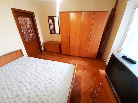 квартира по адресу Ревуцкого ул., 42