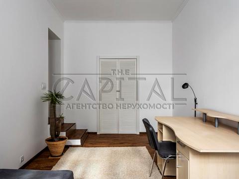 будинок за адресою Святошинський район