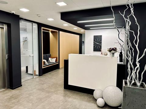 комерційна за адресою Спортивна пл., 3в