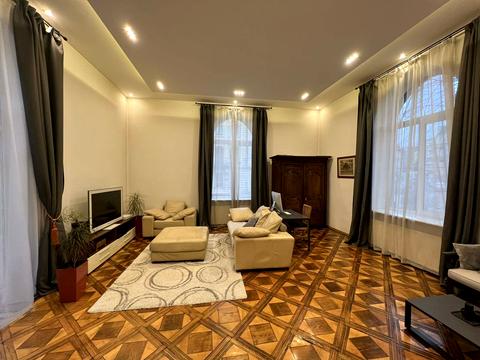 квартира за адресою Леоніда Глібова вул., 12