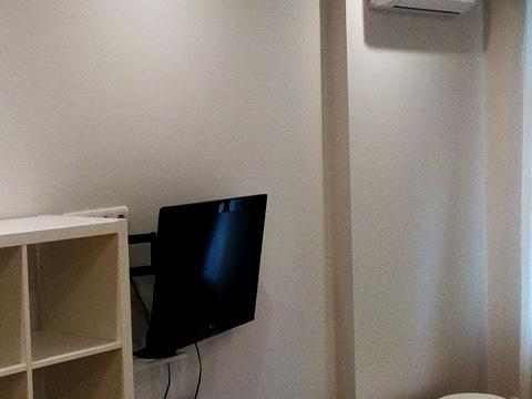 квартира за адресою Рея Бредбері вул., 2