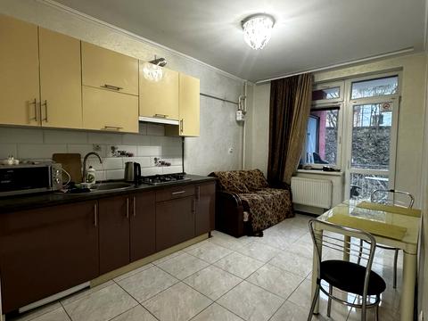 квартира за адресою Василя Стуса вул. (Островського), 22