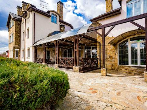 комерційна за адресою Бориспільський, 1