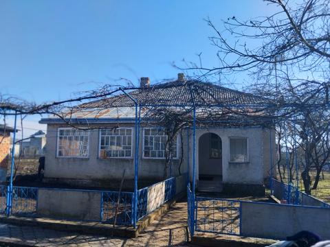 дом по адресу Шкільна
