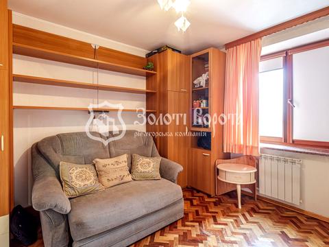квартира за адресою Святошинська вул., 4
