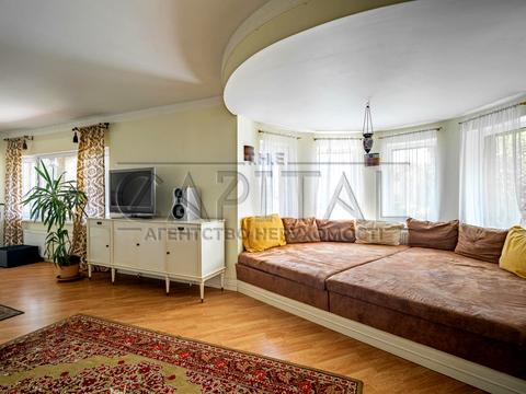 будинок за адресою Центральна, 3