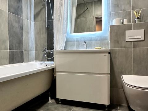 квартира по адресу Князя Романа Мстиславича ул. (Генерала Жмаченка), 28-Б