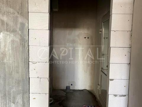 комерційна за адресою Лесі Українки вул., 62-Б