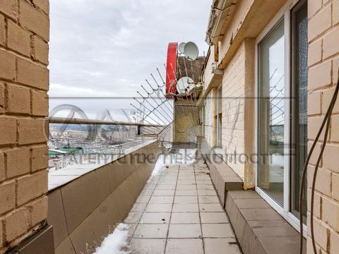 комерційна за адресою Левка Лук'яненка вул. (Маршала Тимошенка), 29