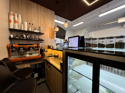 коммерческая по адресу Днепровская набережная ул., 16-Д