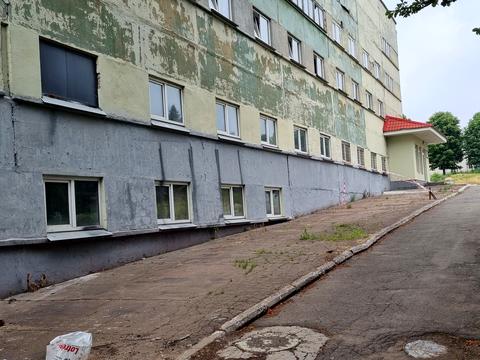 комерційна за адресою Будівельників вул., 34