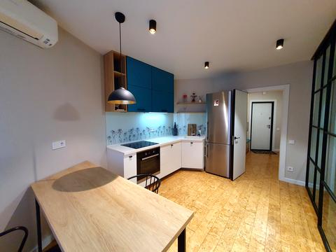 квартира за адресою Софії Русової вул., 1