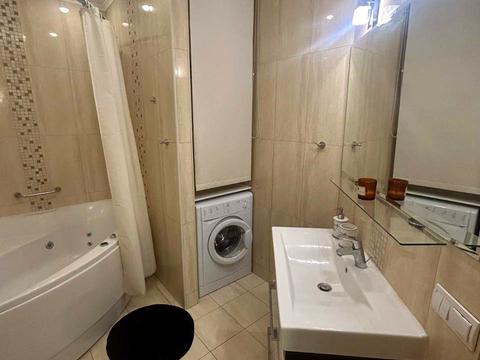квартира за адресою Голосіївський просп. (40-річчя Жовтня), 62