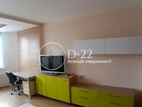 квартира за адресою Ревуцького вул., 7-В