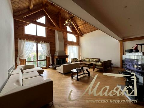 будинок за адресою миколи леонтовича