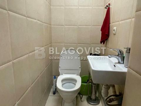 комерційна за адресою Євгена Чикаленка вул. (Пушкінська), 32-Б