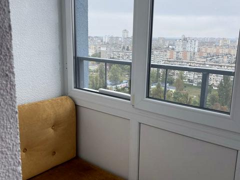 квартира за адресою Богатирська вул., 6-А
