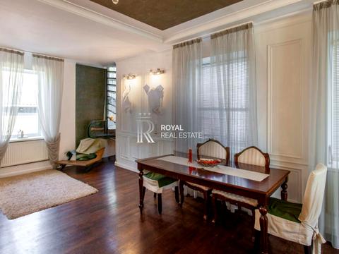 будинок за адресою Квітнева