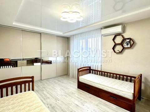 квартира по адресу Софии Русовой ул., 5