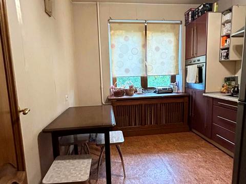 квартира по адресу Червоний Камінь, 18