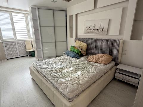 квартира за адресою Гранітна вул., 2