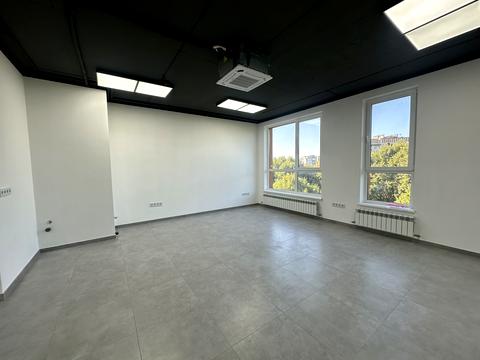 коммерческая по адресу Старокостянтинівське шоссе, 3-Г