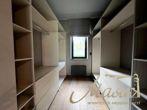 будинок за адресою Анатолія Солов'яненка вул., 180