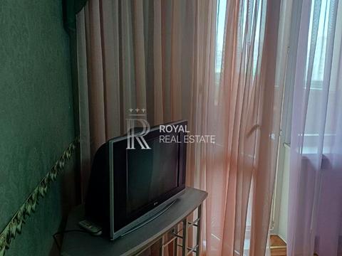 квартира за адресою Анни Ахматової вул., 6